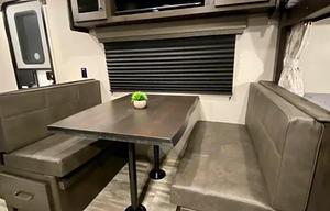 Bunkhouse - Outdoor Kitchen - Delivery Available