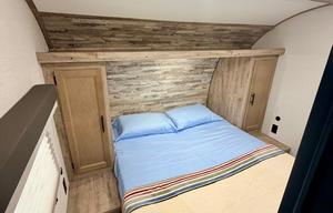2025 Gulf Stream Enlighten “Sutton” Sleep 8