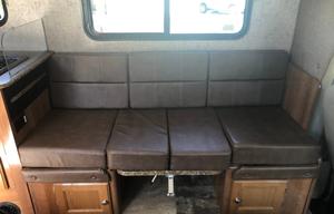 2017 Ford E-350 Leprechaun