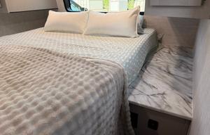Family Adventure Camper – Apex 300BHS Bunkhouse RV