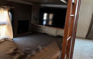 2015 Forest River RV Georgetown XL 352QSF RV rental photo 19