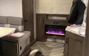 2021 Salem 25RKS RV rental photo 2