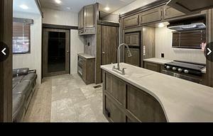 2019 Vengeance Rogue 324A13 RV rental photo 14