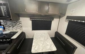 2020 Dutchmen RV Coleman Lantern LT Series 202RDWE
