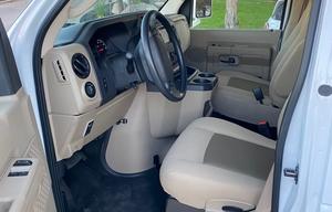 2020 Thor Freedom Elite 30FE Sleeps 8 Clean!