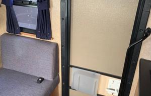 2017 Thor Motor Coach Four Winds 23A Grizzly5