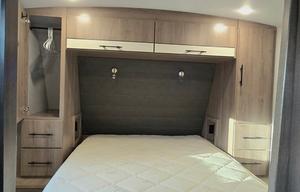 Voyager - Luxury 34ft trailer with 2 rooms & solar