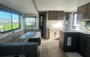 Luxury Beach Getaway | Sleeps 8 | Fully Loaded