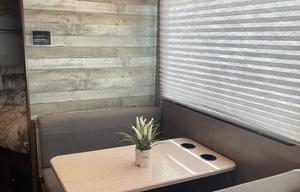 Adventure-Ready 2019 Winnebago Outlook 25J –