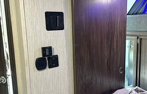 2019 Arctic Wolf 305ML6 | Sleeps 6 | 2 A/C