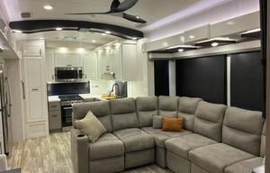 "Mountain Majesty" Jayco Sleeps 4 *Delivery Only*