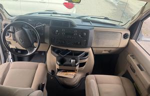 2013 Thor Motor Coach Four Winds 23U RV rental photo 8