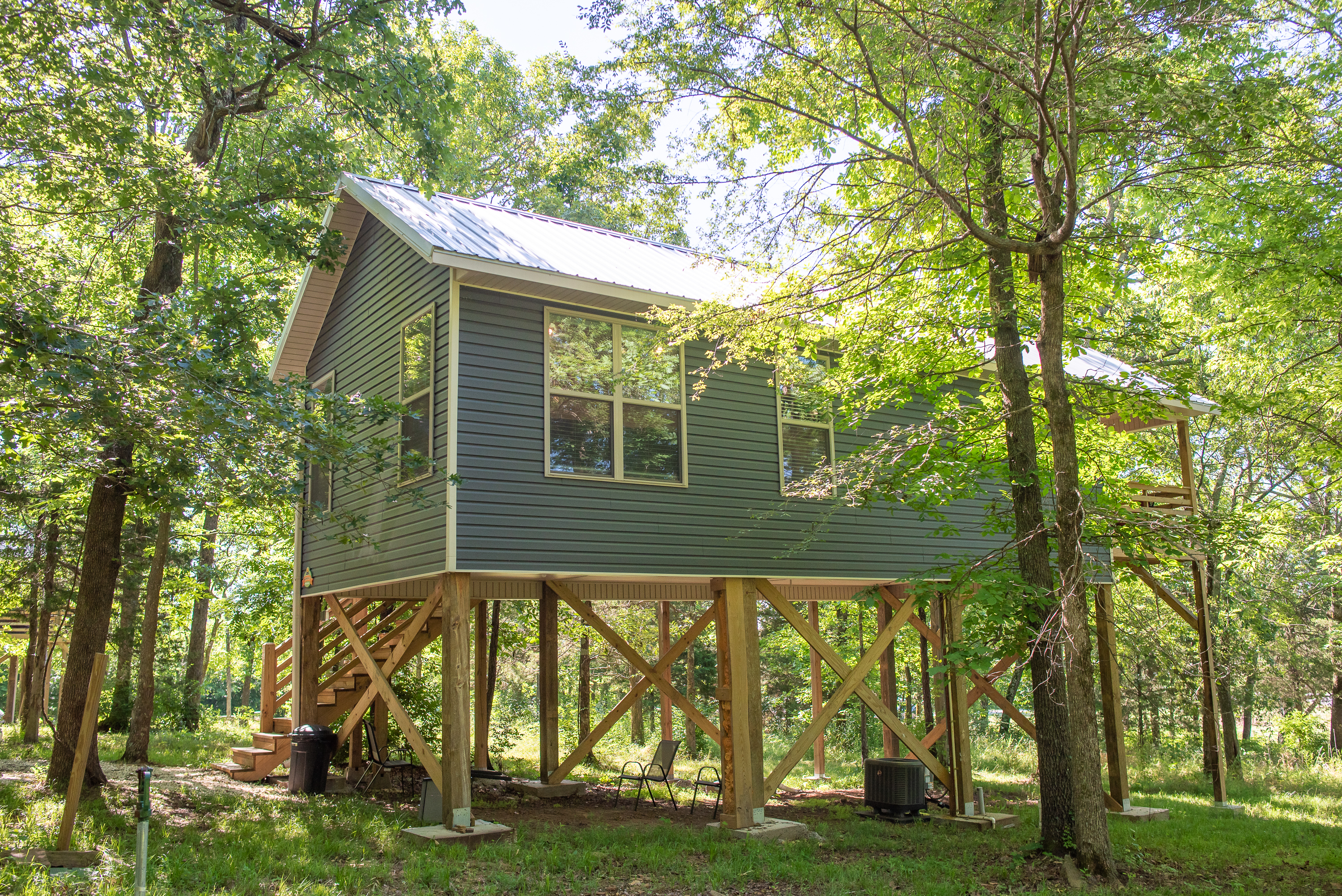 Hog Valley RV & Treehouse Resort