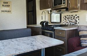2018 Coachmen Apex Family Getaway Bunkhouse!