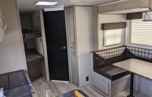 2021 Prime Time RV Tracer 24DBS