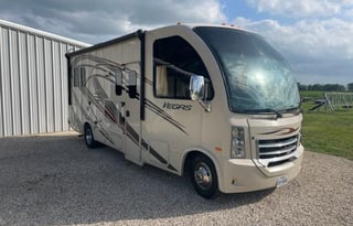 2015 Thor Motor Coach Vegas 24.1
