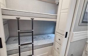Rare Ultra-Luxury Diesel | Sleeps 9+ | 2 Bath