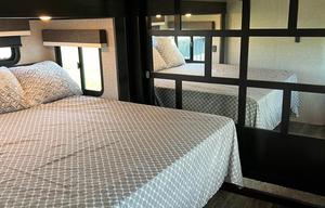 2022 Jayco North Point HAL656