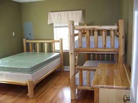 Farnsworth, Loop: FARNSWORTH CABIN