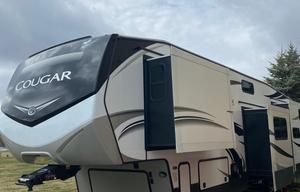 2020 Keystone RV Cougar 368MBI 5th Wheel Sleeps 10
