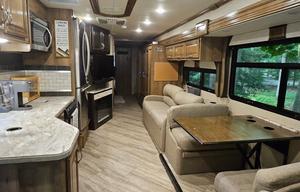 DELIVERY: 2019 Bounder - 2FB - 3 Bunks - Washer