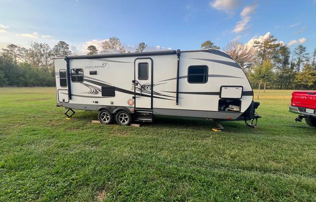 2017 Highland Ridge RV Open Range Ultra Lite UT2410RL RV rental photo 1