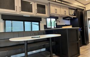 2022 Fuel 305 RV rental photo 28