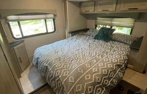 Lindsey and Taylor’s Adventure Wagon