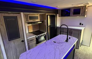 2022 Forest River RV Cherokee Alpha Wolf 26RL-L RV rental photo 9