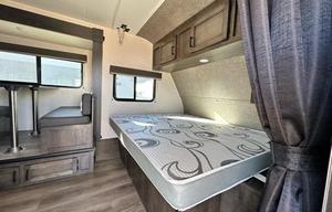 2021 Starcraft Autumn Ridge Single Axle 180BHS