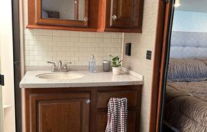 Clean and Comfortable 39’ Heartland Bighorn 3575EL