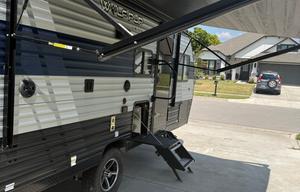 Wolf Pup Bunkhouse • Sleeps 5 • Delivery & Setup