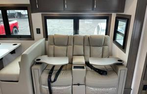 Brand New Dynamax DX3! luxury on wheels