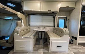 2022 Thor Motor Coach Chateau 27R