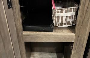 Stocked 5th Wheel | King Bed & Generator Included