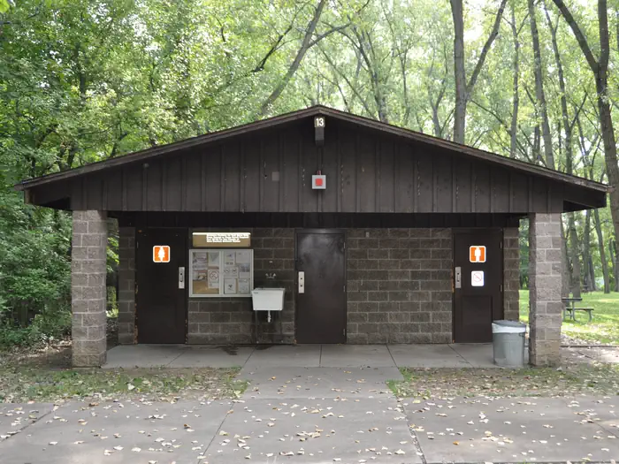 Cottonwood Campground (IA)