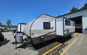 2016 Cherokee Grey Wolf 26DBH RV rental photo 5