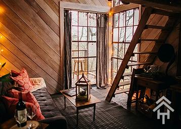 Treetop Hideaways