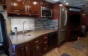 2017 Fleetwood RV Bounder 35K