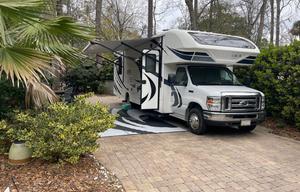 2020 Entegra Odyssey 32' Near Ohio Parks
