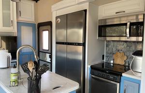 Spectacular and Super Comfortable Fifth Wheel