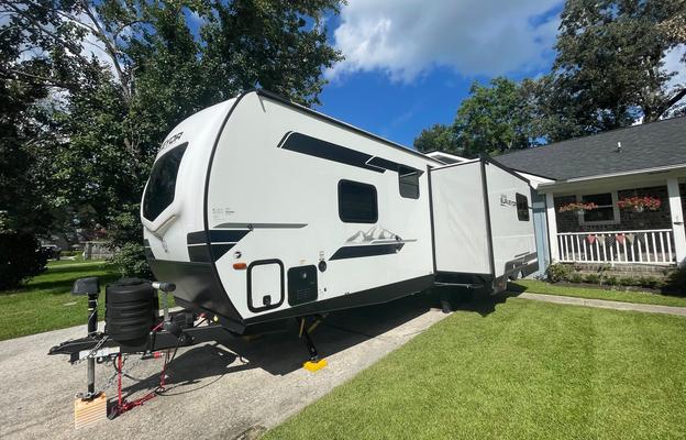 2024 Forest River RV Grand Surveyor 253RLS RV rental photo 1