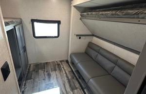 Crossroads Volante 34BH - Kid & Pet Friendly!