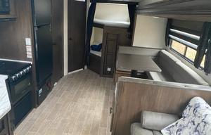 Pat's Wolf Den 2021 Forest River RV Cherokee