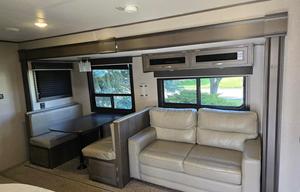 S and N 2020 jayco flight