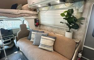 Family Bunkhouse | Sleeps 8 | Fully Stocked