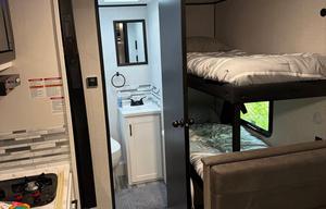Cozy 2026 Jayco Jayflight SLX, amazing camper!