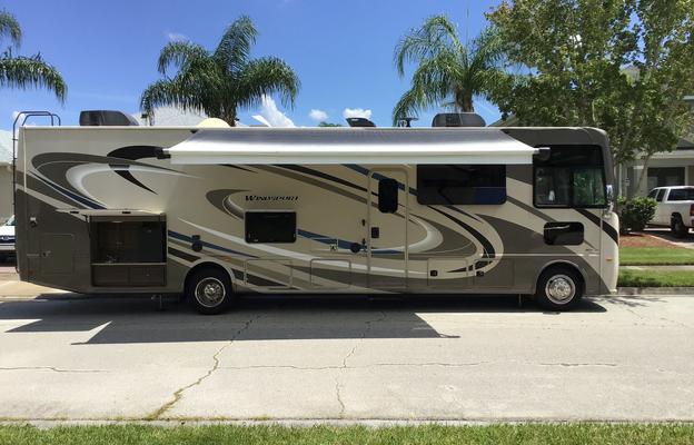 2018 Thor Motor Coach Windsport 34J