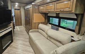 DELIVERY: 2019 Bounder - 2FB - 3 Bunks - Washer