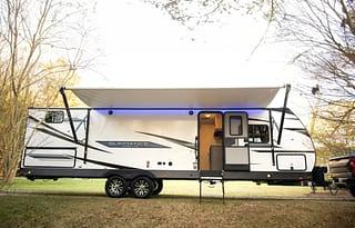 Sundance UltraLite | Big Camper w/ Kids' Bunkhouse
